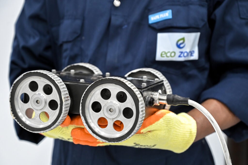 Robotic Camera for Duct Inspection